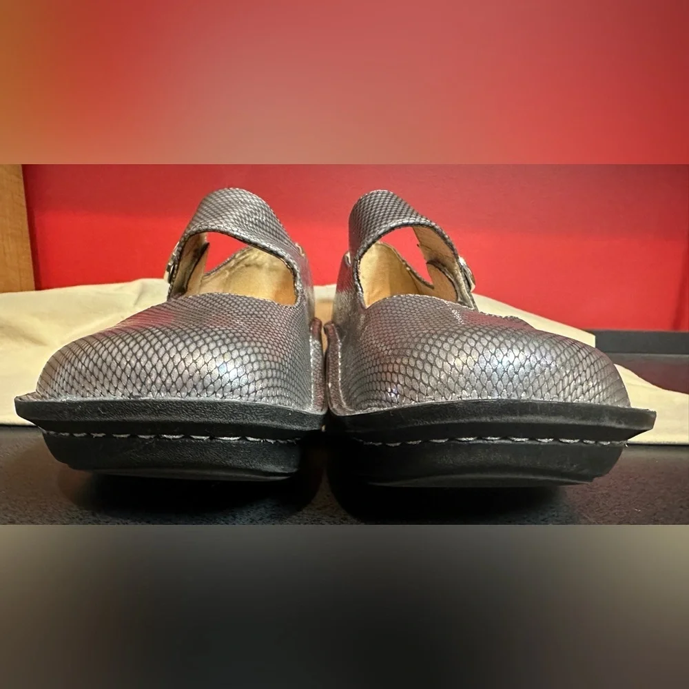 Alegria Paloma Pewter Embossed Leather Mary Janes Shoes Women’s Sz EU40/US9.5-10
